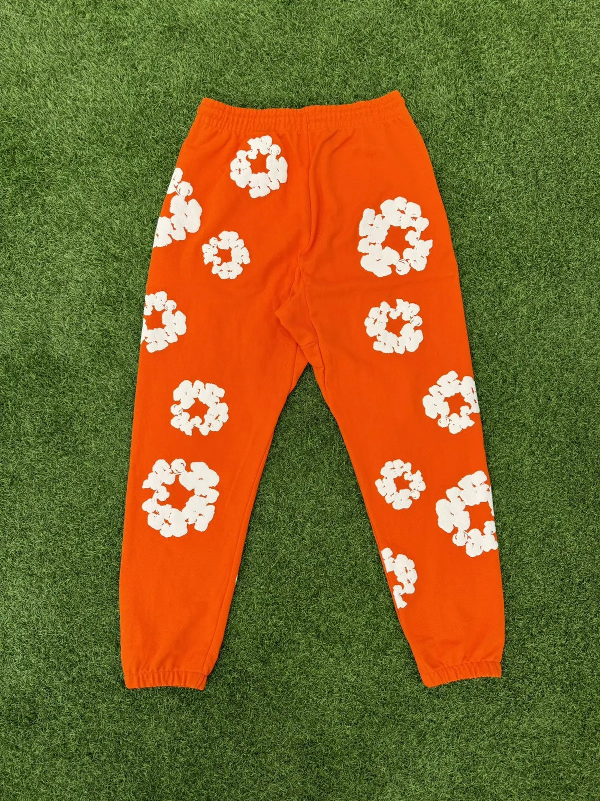 Denim Tears The Cotton Wreath Sweatpants — Orange